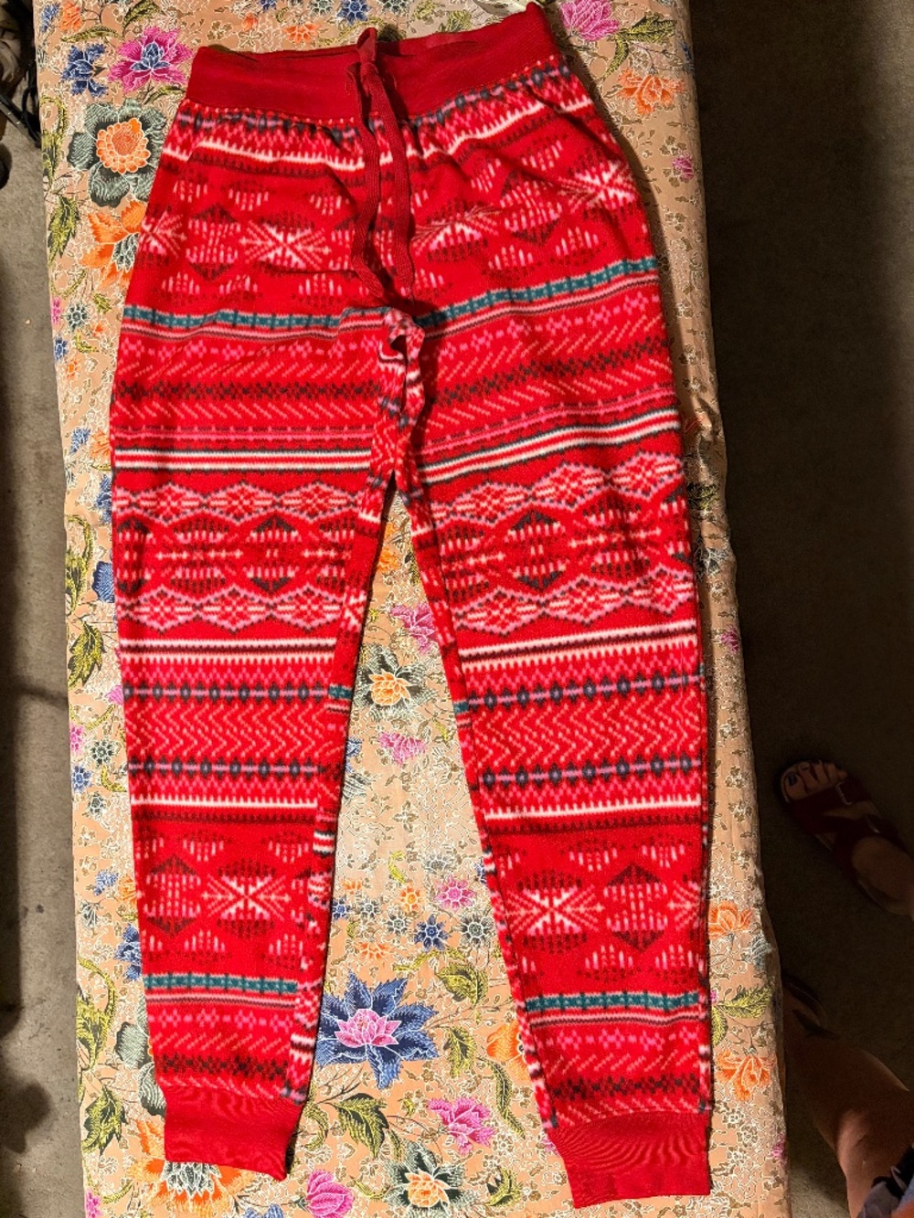 2 pair of Aero holiday pattern, fleece pajama bottoms small NWT